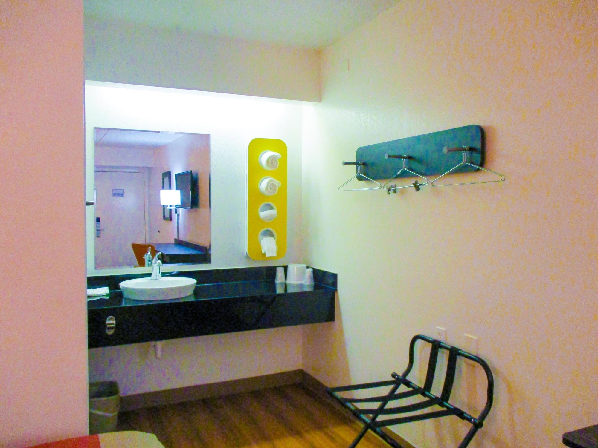 Motel 6-Memphis, Tn - Downtown Exteriör bild